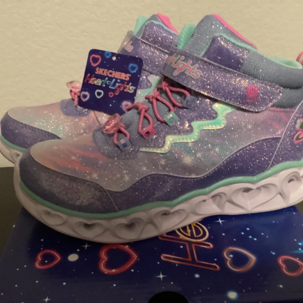 SKECHERS Little Girls Heart Lights Light-Up Adjustable Strap Sneaker Boo…